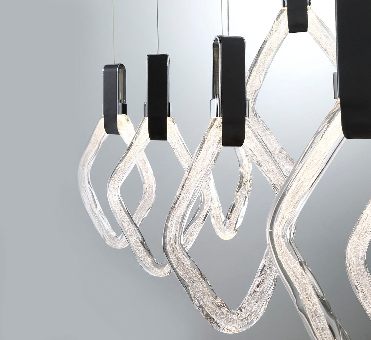 CATANIA 10102-01, 8 Light Round LED Chandelier